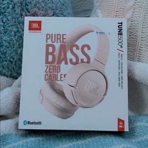 Noise Cancelling On-Ear Wireless Bluetooth Headphone - Pink